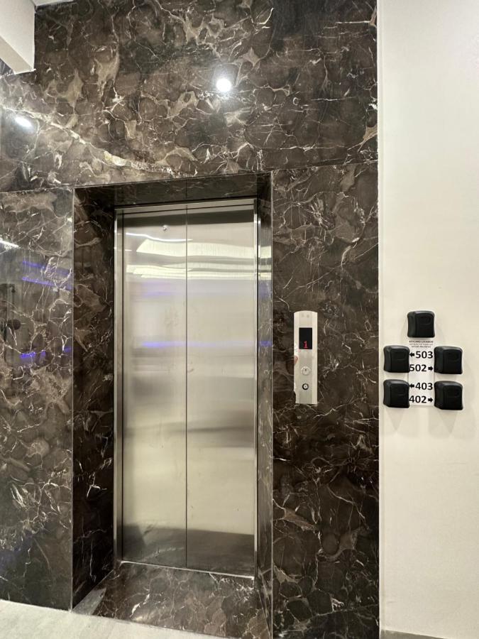 Khe Serviced - Han River Apartment Da Nang